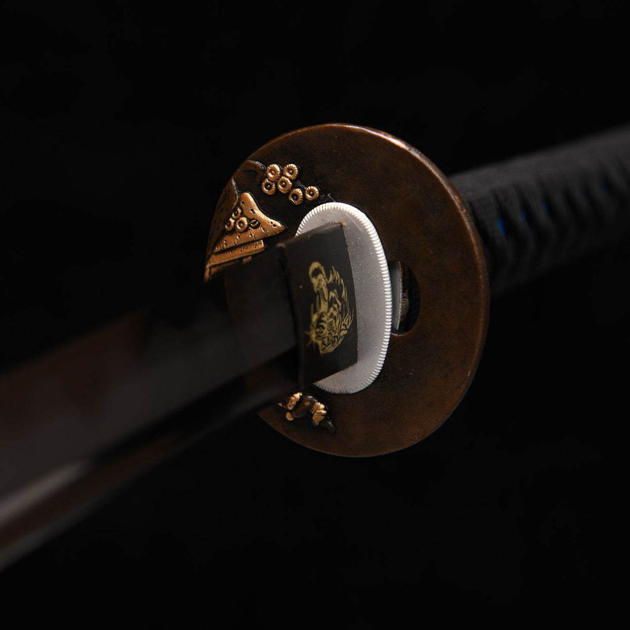 Steel Calm decorative katana angle view