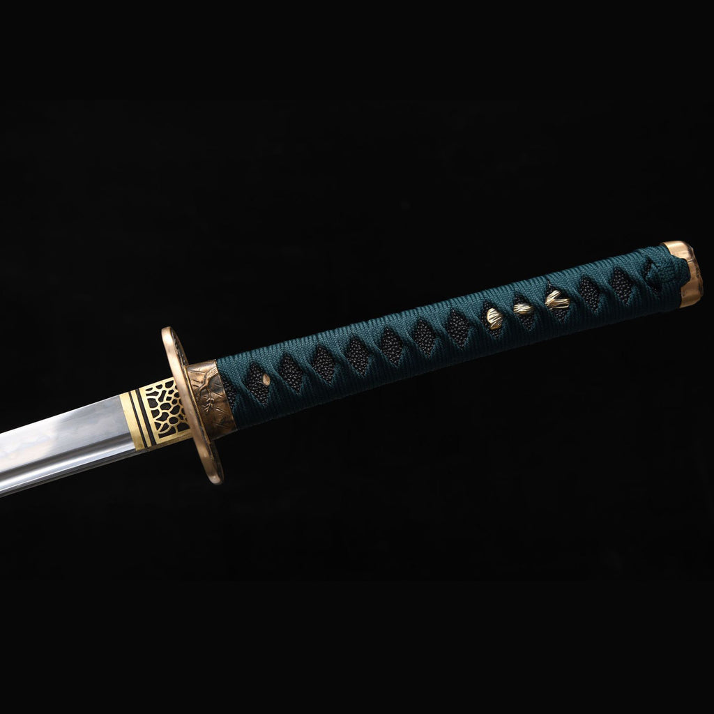 Everwood Oath decorative katana angle view