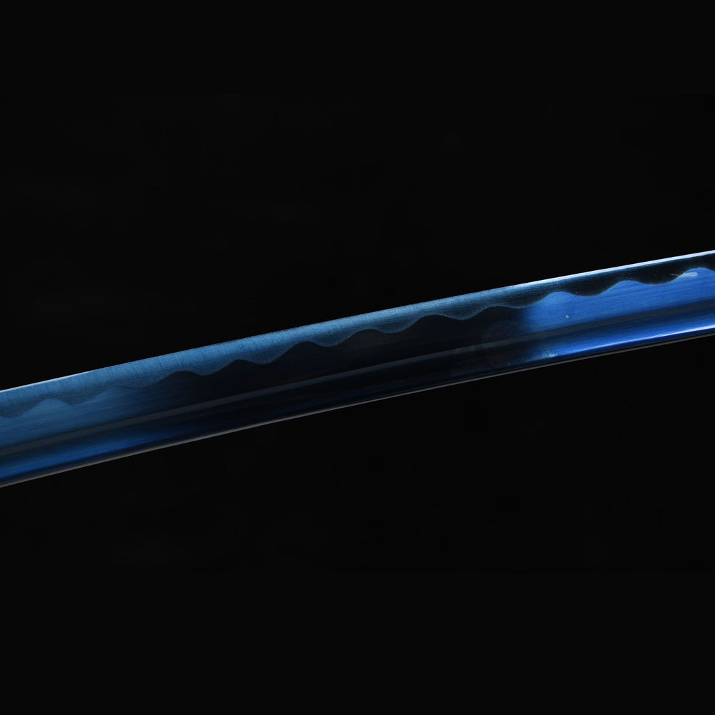 Gilded Resolve decorative katana side view