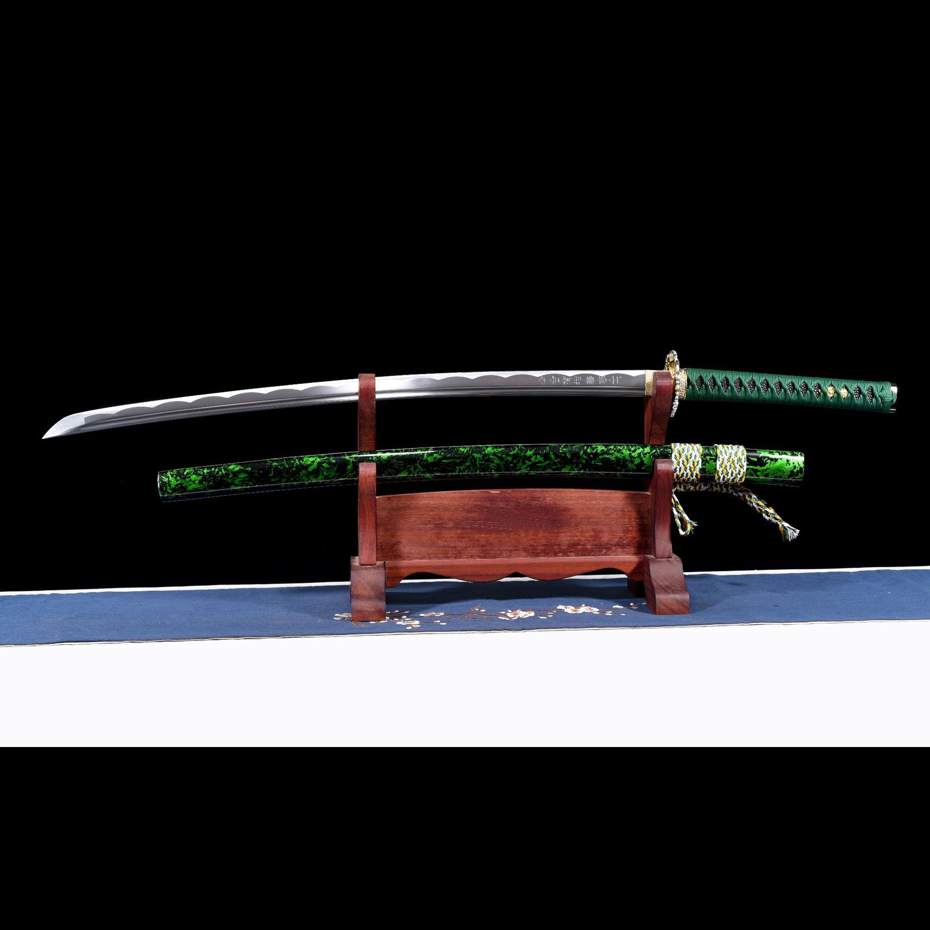 Sprout Light decorative katana side view