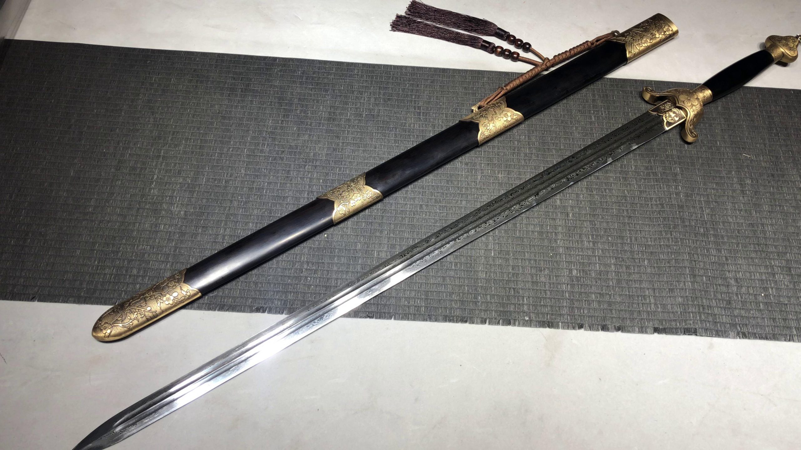 KageForge5 product image: 28" Pattern Steel Japanese Sword with Pure Copper Fittings