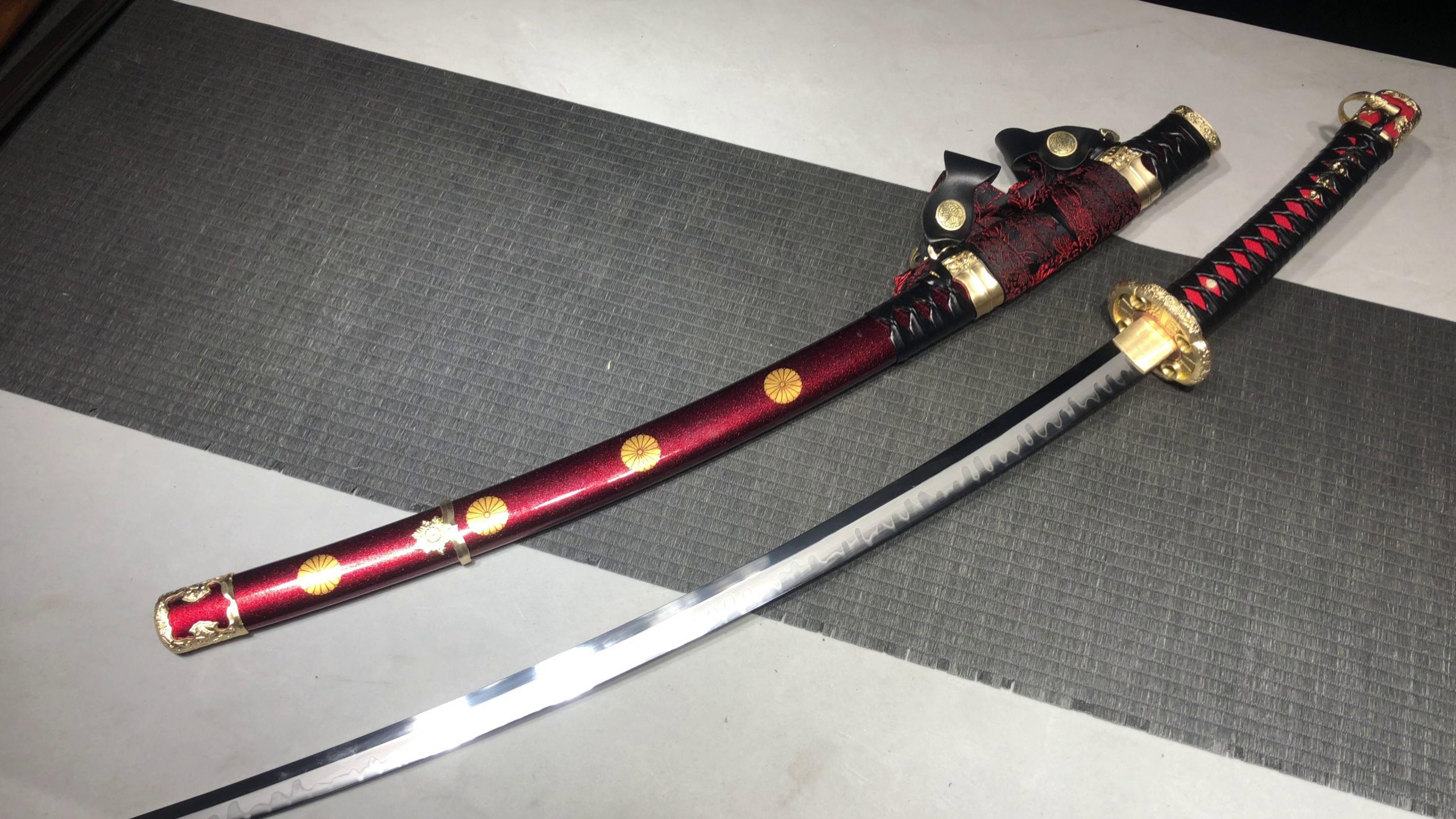 KageForge5 product image: 26" Japanese Sword with Pure Copper Fittings