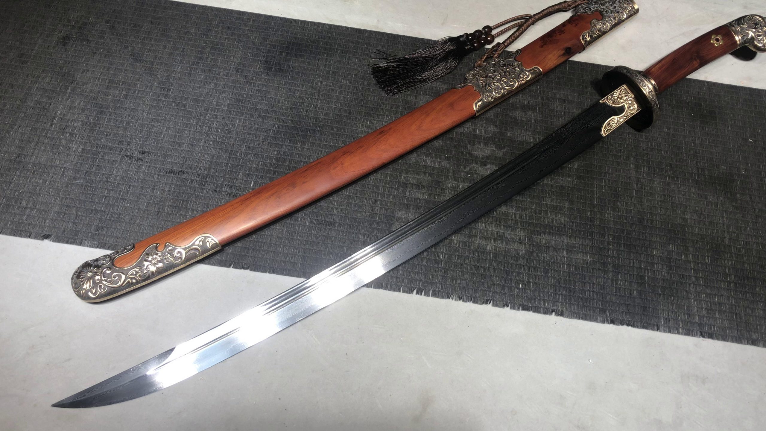 KageForge5 product image: 26" Pattern Steel Japanese Sword with Pure Copper Fittings