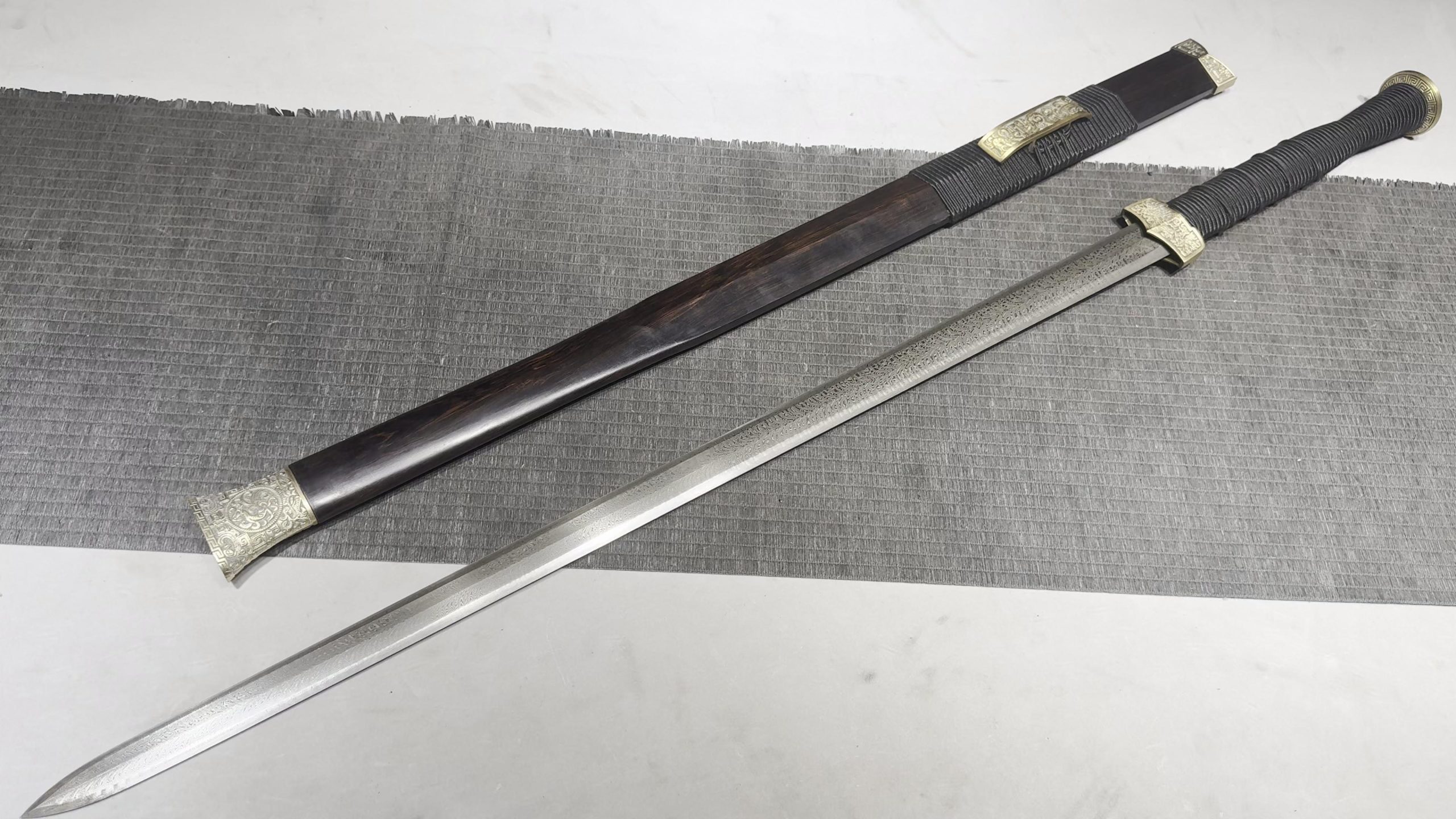 KageForge5 product image: 28" Pattern Steel Japanese Sword with Pure Copper Fittings