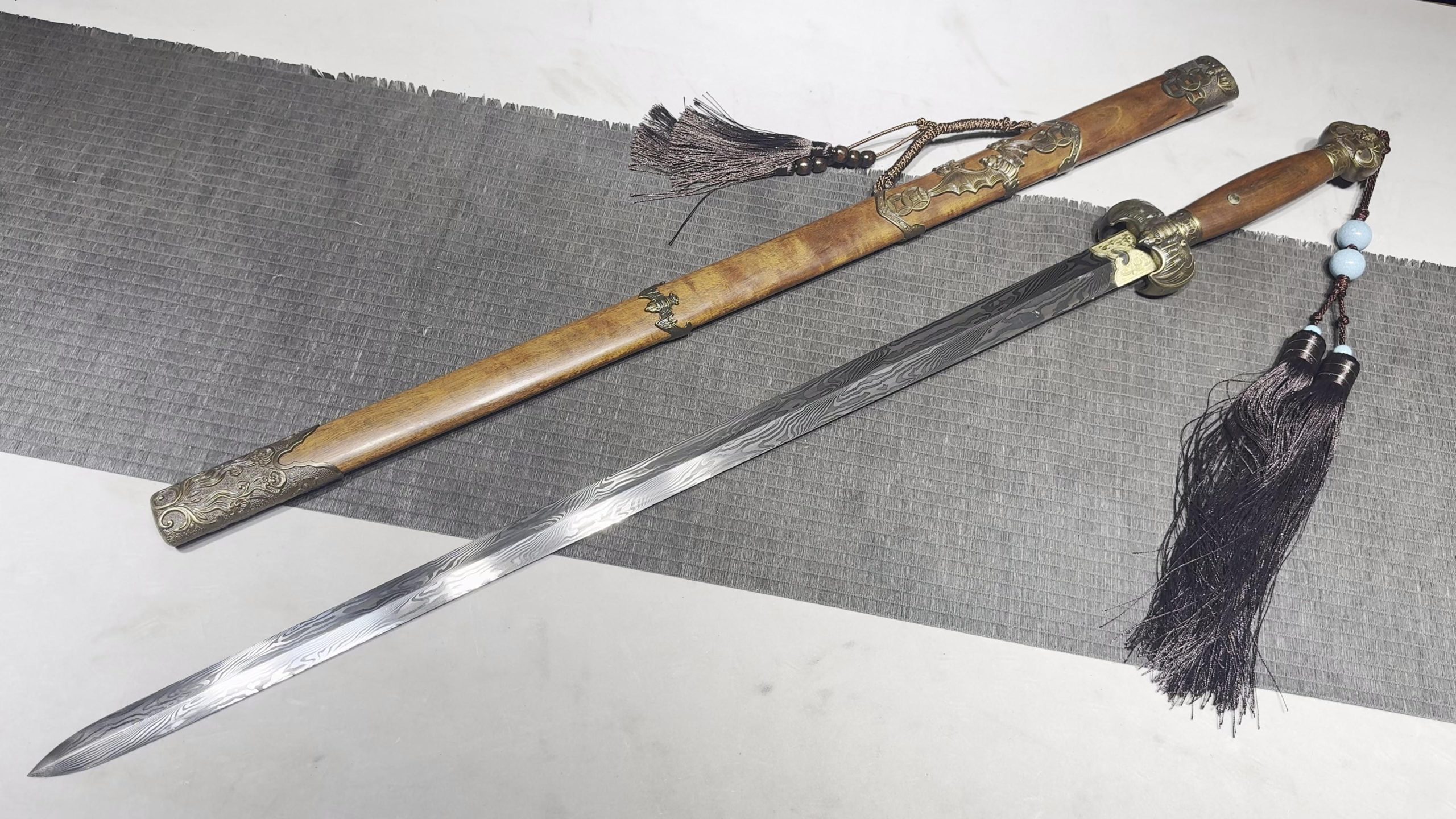 KageForge5 product image: 28" Pattern Steel Japanese Sword with Zinc-alloy Fittings