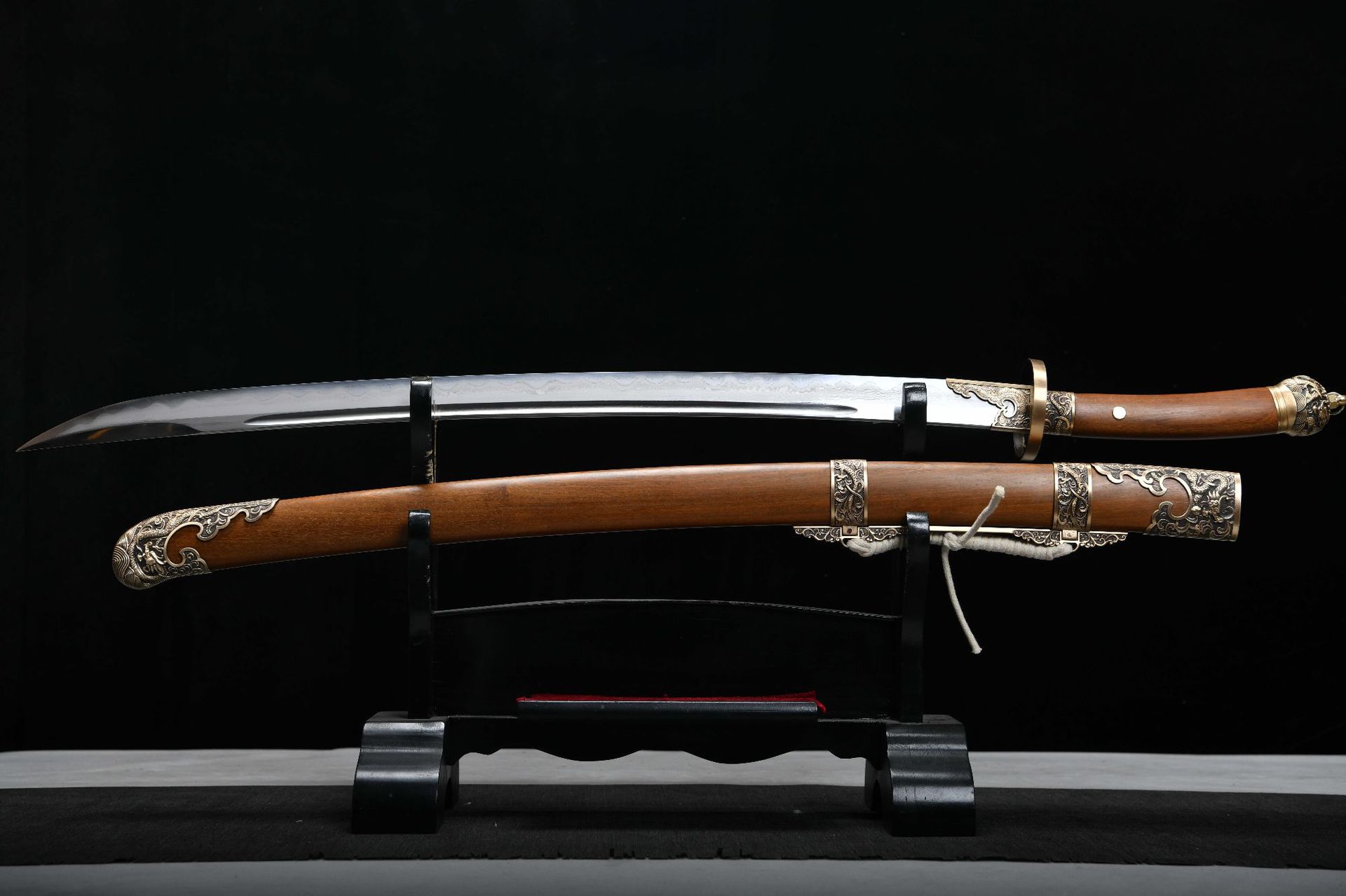 KageForge5 product image: 26" Pattern Steel Japanese Sword with Pure Copper Fittings