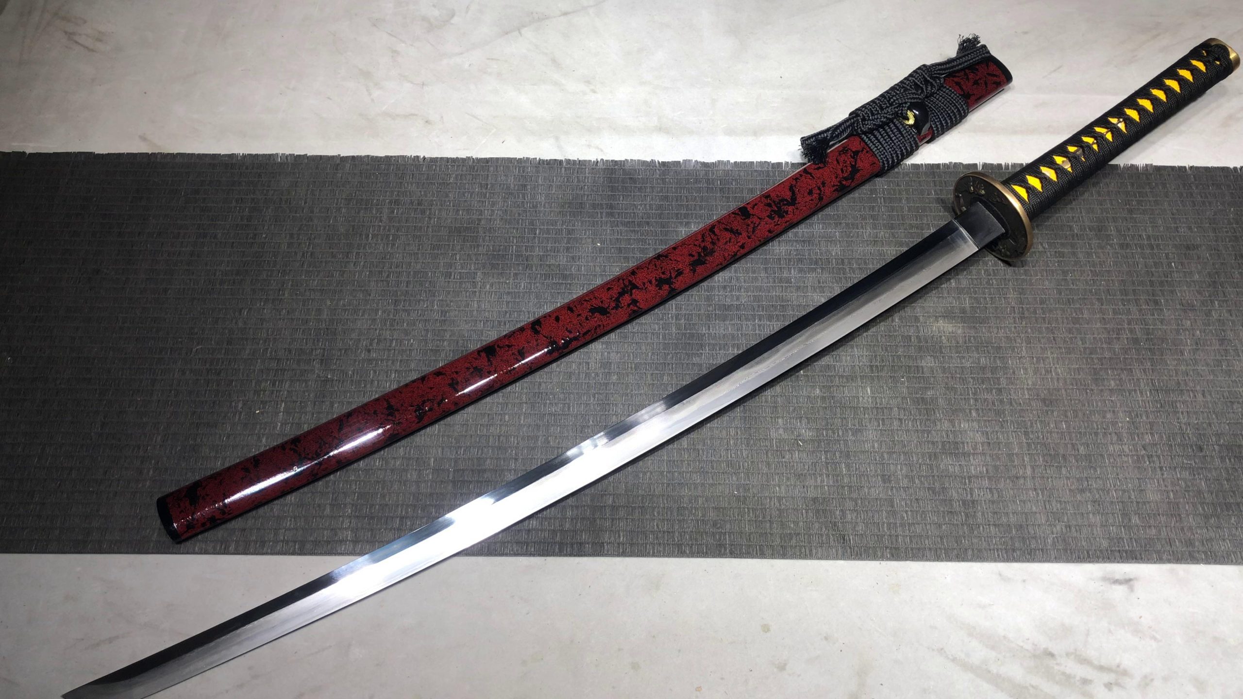 KageForge5 product image: 26" Pattern Steel Katana with Brass Fittings
